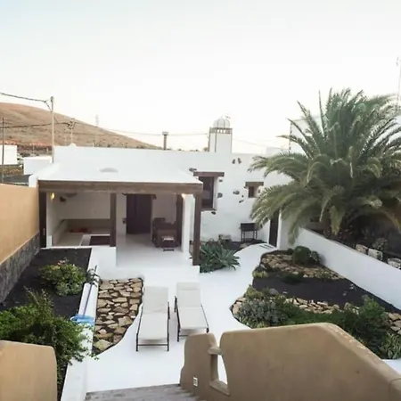 Casa Isabel Ii